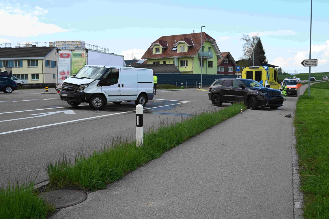 L&uuml;tisburg Station